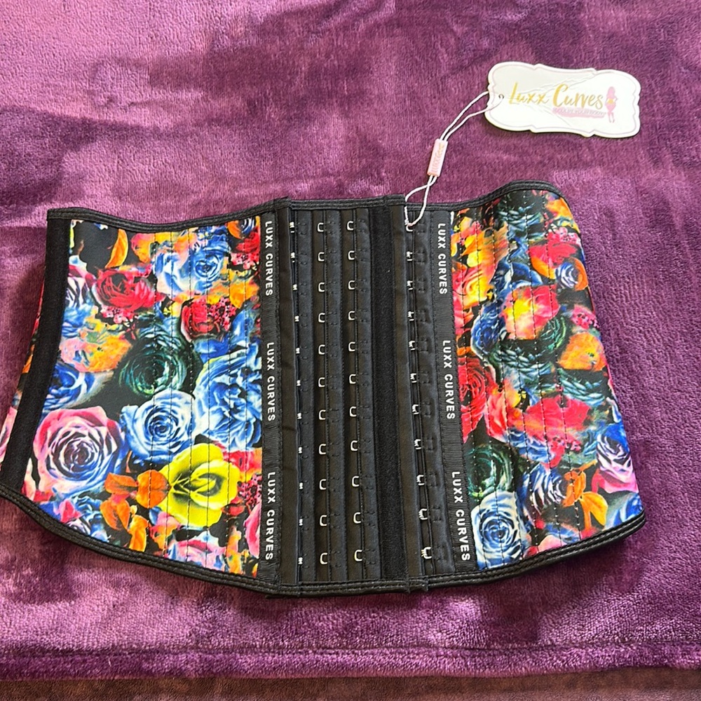 Luxx Curves Waist Trainer
